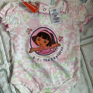 2008 Nickelodeon Dora the Explorer Pink & Green Tie-Dye Onesie